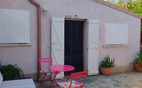 Casa Davia. Studio indépendant meublé.